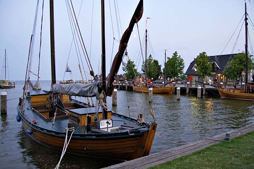 zurück - Hafen in Ahrenshoop Althagen