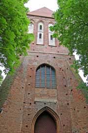 St. Nikolai-Kirche Richtenberg - Turmseite