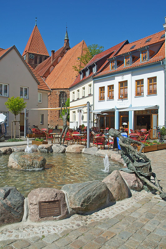 Grimmen - Rückert-Brunnen