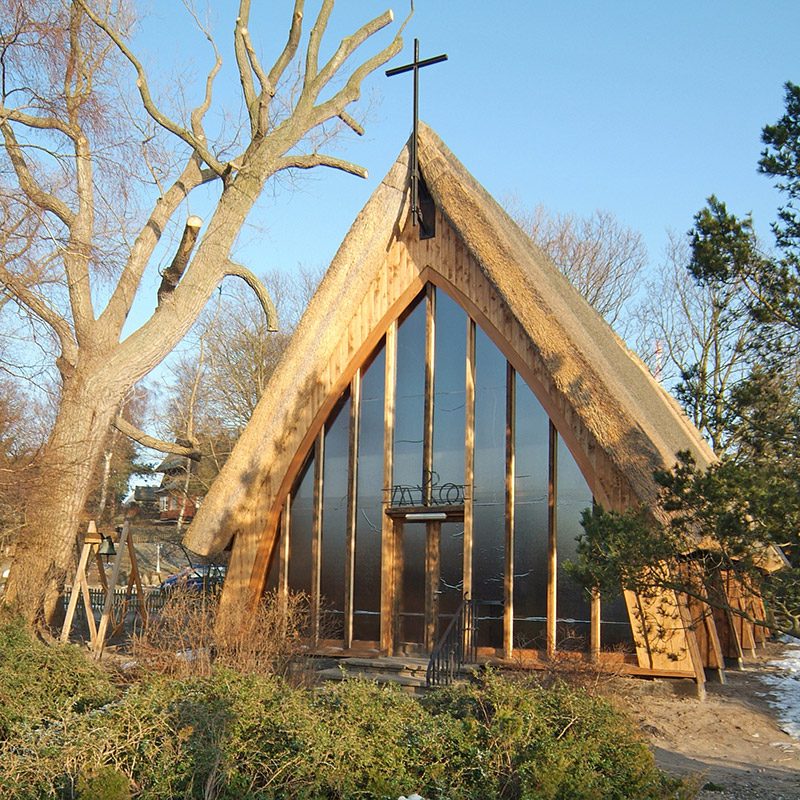 Schifferkirche Ostseebad Ahrenshoop auf Fischland Foto aussen