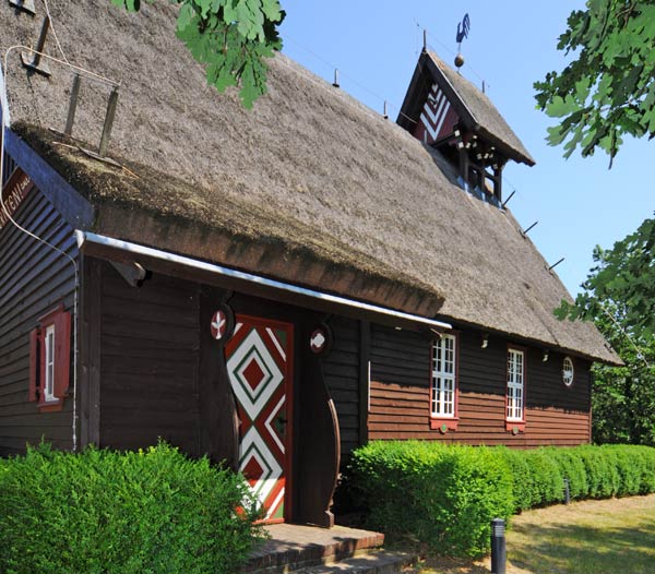 zurück zur Beschreibung der Fischerkirche Born