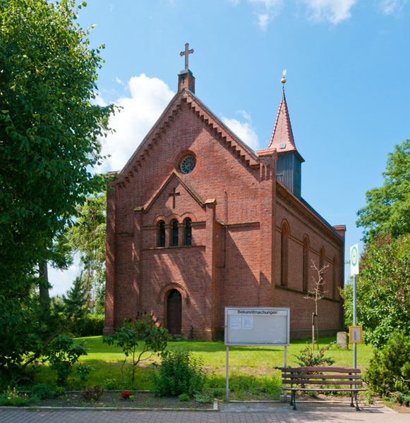 zurück zu Dorfkirche Dierhagen ...