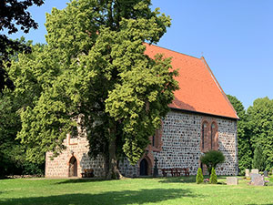 Feldsteinkirche Eixen - Bild vergrößern ...