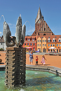 Marktplatz brunnen Stadt Barth