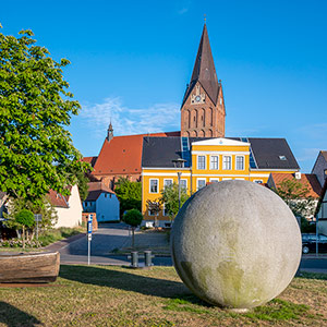 Granitkugel Bürgerhaus Marienkirche