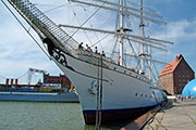 Großsegler Gorch Fock in Stralsund - Bild vergrößern ...